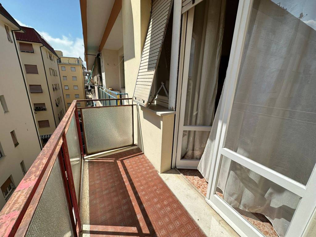Appartamento a Falconara marittima in Via Nino Bixio, 18 - Foto 4