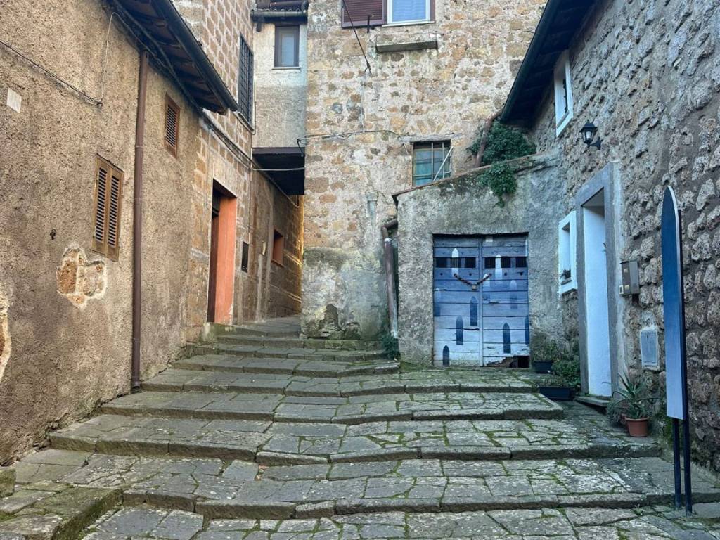 Appartamento a Capranica in Vicolo del Giacinto - Foto 2