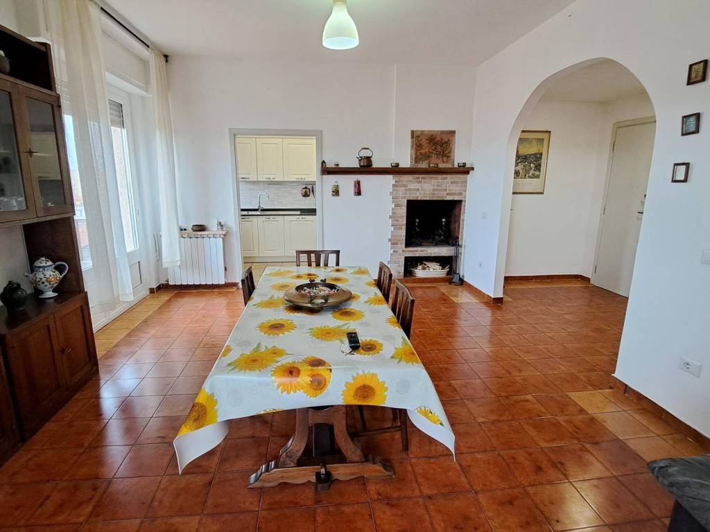 Appartamento a Rosignano marittimo in Via del Partigiano - Foto 4