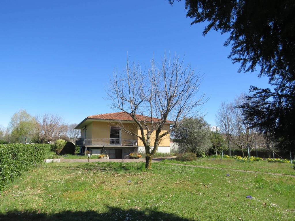 Villa a Cantù in Via Montesolaro - Foto 2