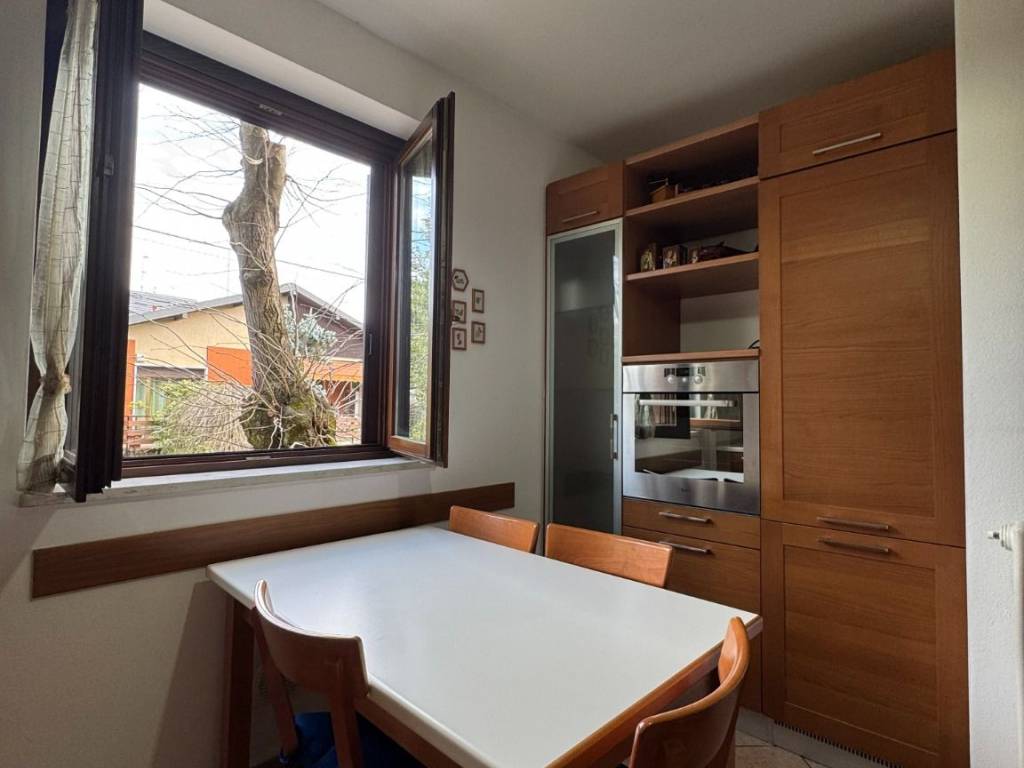 Appartamento a Tradate in Viale Trento Trieste, 34 - Foto 3