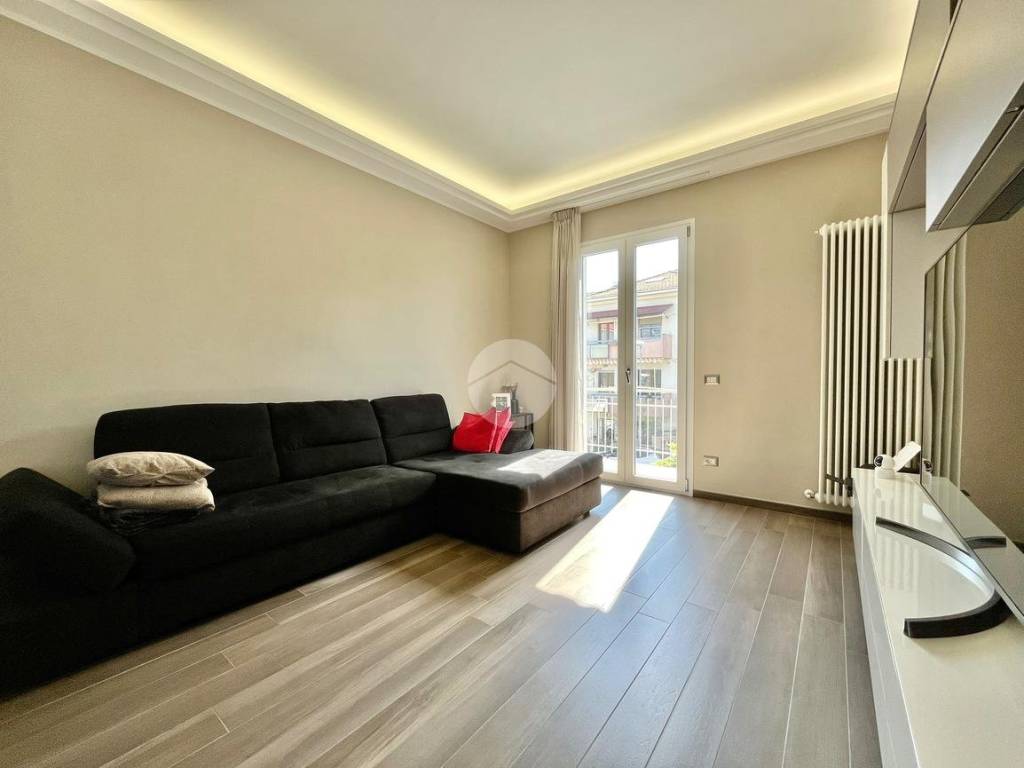 Villa a Rimini in Via del Tulipano - Foto 4