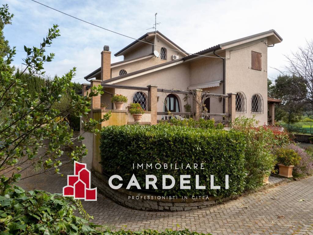 Villa a Civitanova marche in CONTRADA SAN DOMENICO, 53 - Foto 2