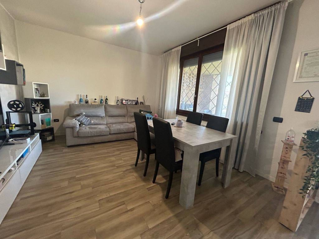 Appartamento a Brescello in Via Ugo Foscolo - Foto 3