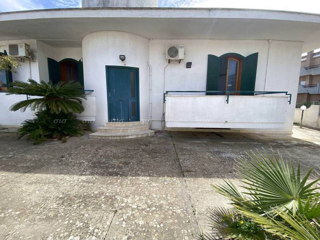 Villa a Lecce in via Oronzo cosi - Foto 4