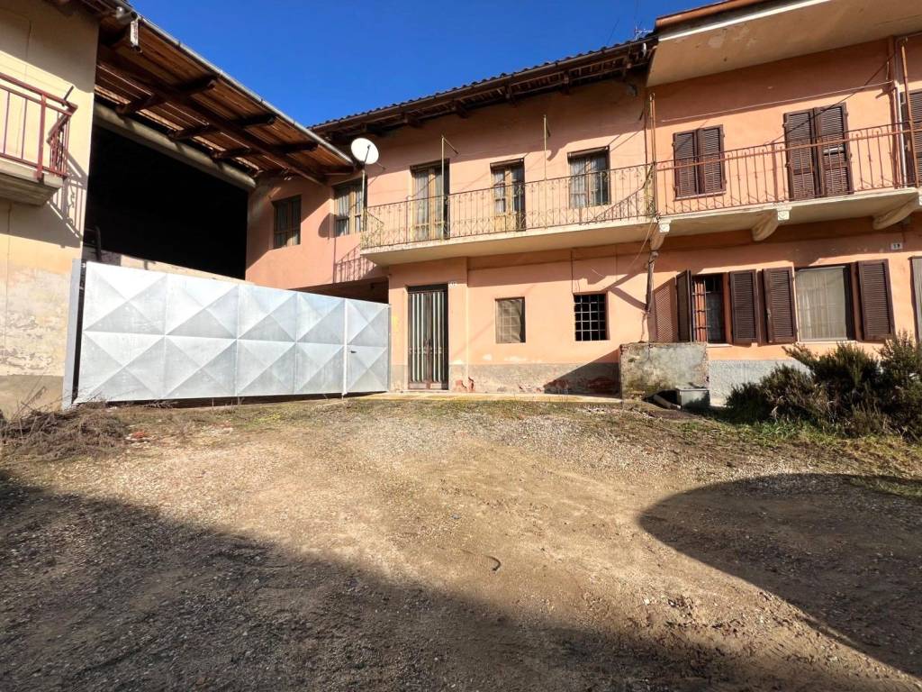 Casa indipendente a Vezza d'alba in Regione Sanche, 12 - Foto 2