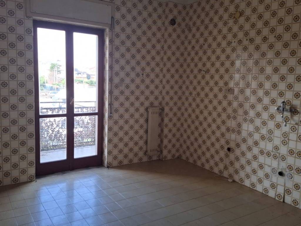 Appartamento a Casapulla in Via Salvo D'Acquisto - Foto 4