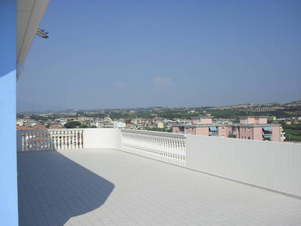 Appartamento a Alba adriatica in Viale Vittoria, 257 - Foto 5