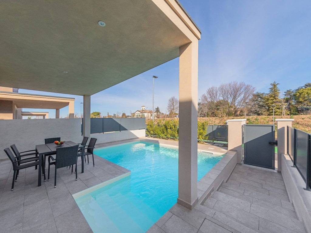 Villa a Sirmione in Via Giovanni Caboto, 5 - Foto 3