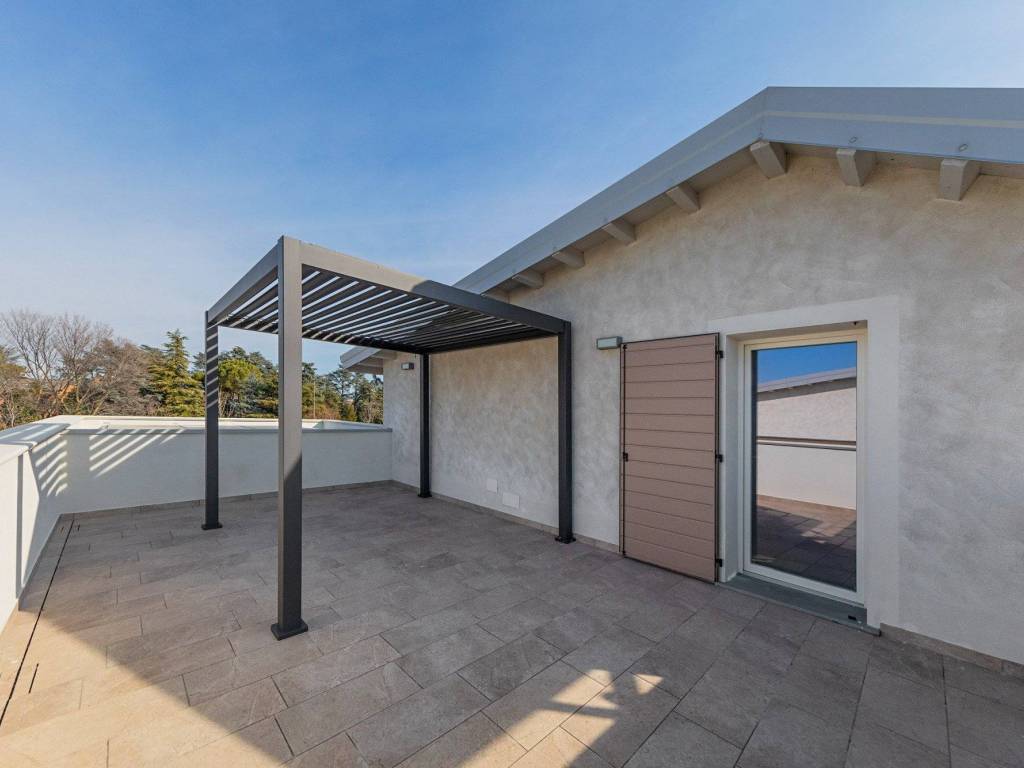 Villa a Sirmione in Via Giovanni Caboto, 5 - Foto 4