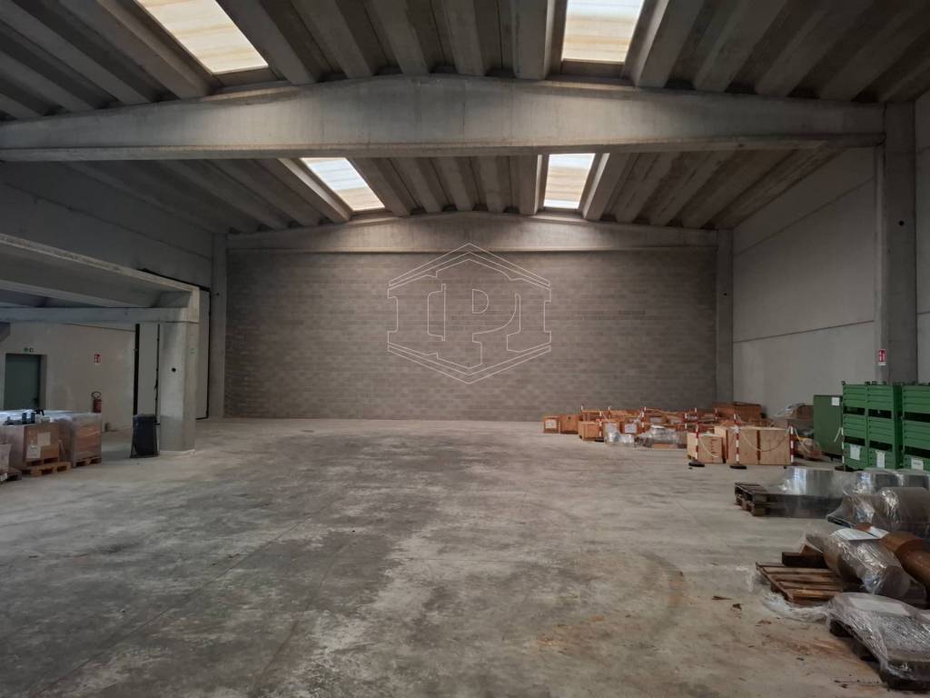 Immobile a Vellezzo bellini in Via Vittorio Necchi - Foto 5