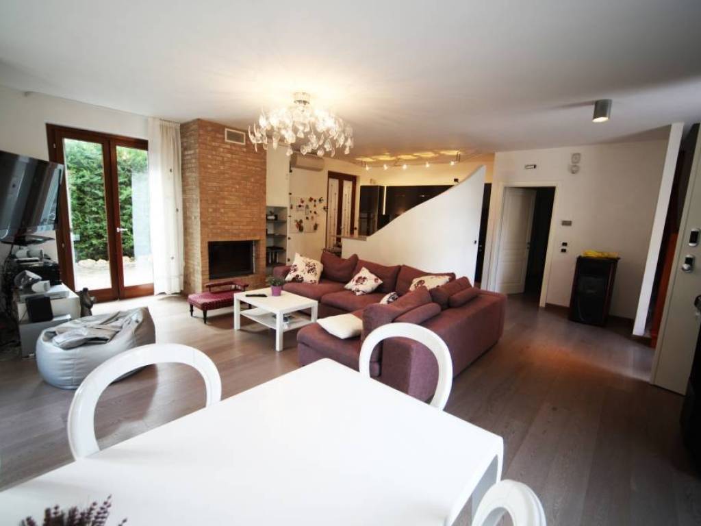 Villa a San benedetto del tronto in Via Amilcare Ponchielli, 22 - Foto 2