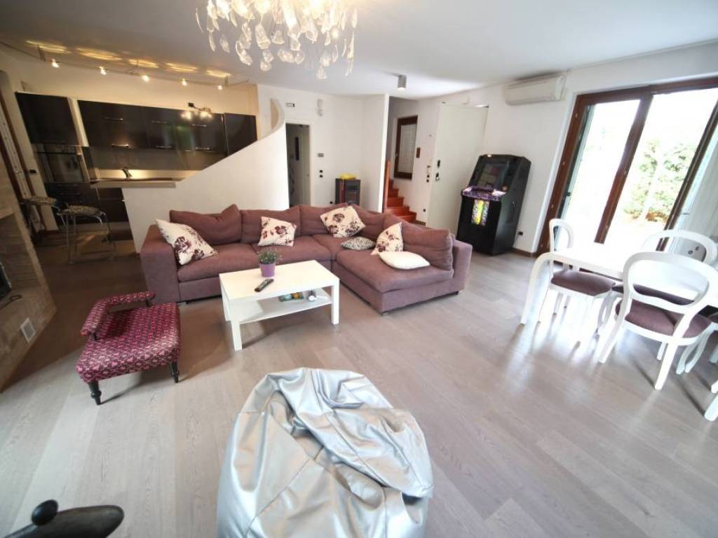 Villa a San benedetto del tronto in Via Amilcare Ponchielli, 22 - Foto 4