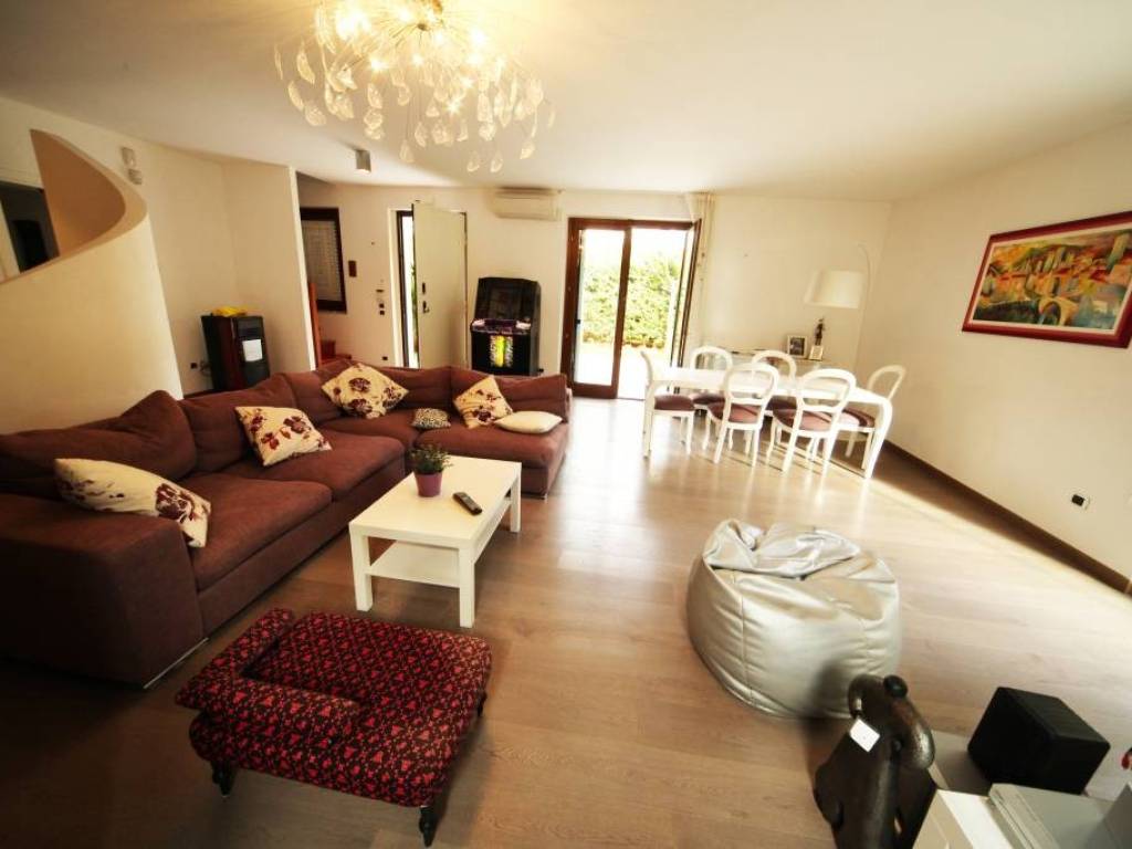 Villa a San benedetto del tronto in Via Amilcare Ponchielli, 22 - Foto 5