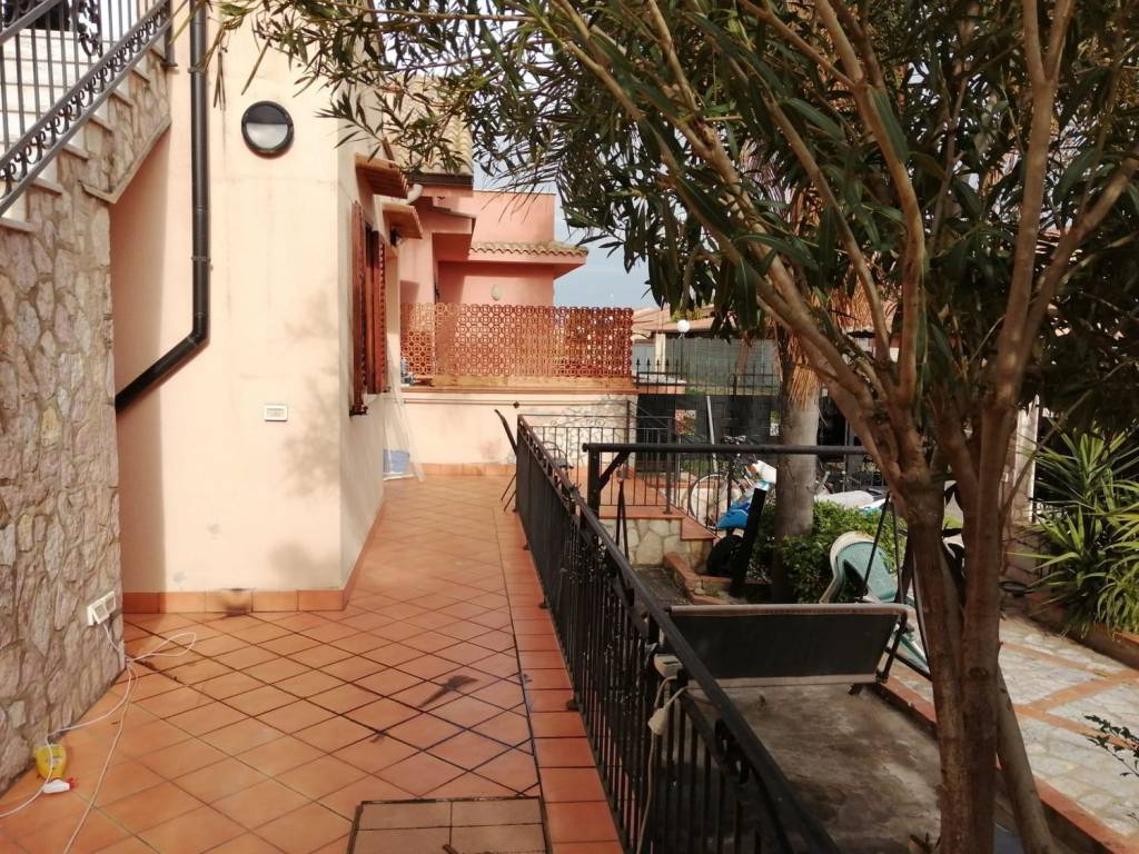 Villa a Campofelice di roccella in Via Positano, 4 - Foto 5