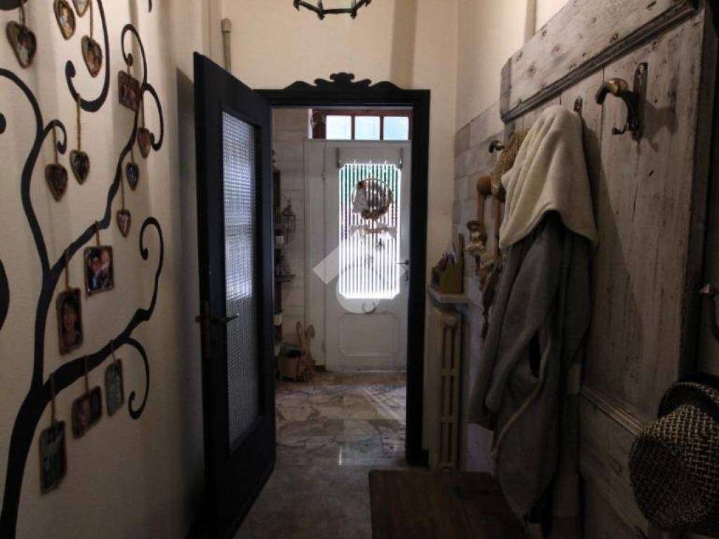 Casa indipendente a Malnate in VIA ADUA, 6 - Foto 2