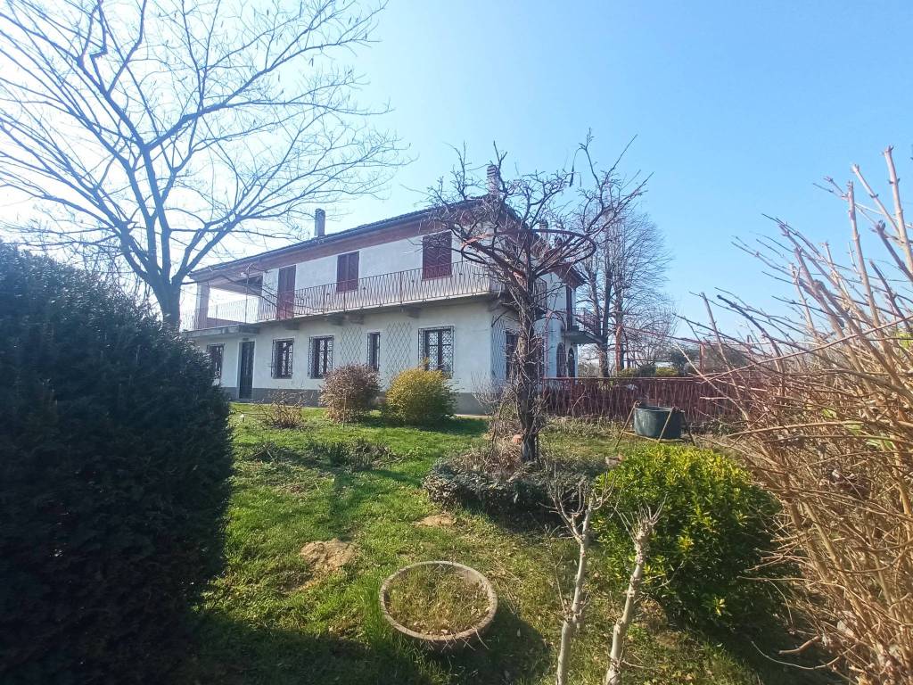 Casa indipendente a Asti in Strada Serra di Vallarone, 120 - Foto 2