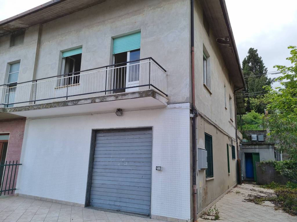 Casa indipendente a Penne in Via Guido Rossa - Foto 2