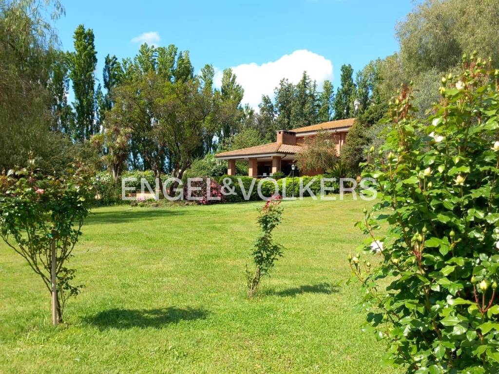 Villa a Latina in Strada Quartaccio - Foto 3