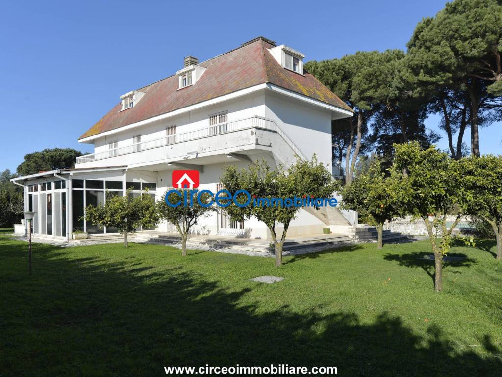 Villa a San felice circeo in Via Tommaso Tittoni, 41 - Foto 4