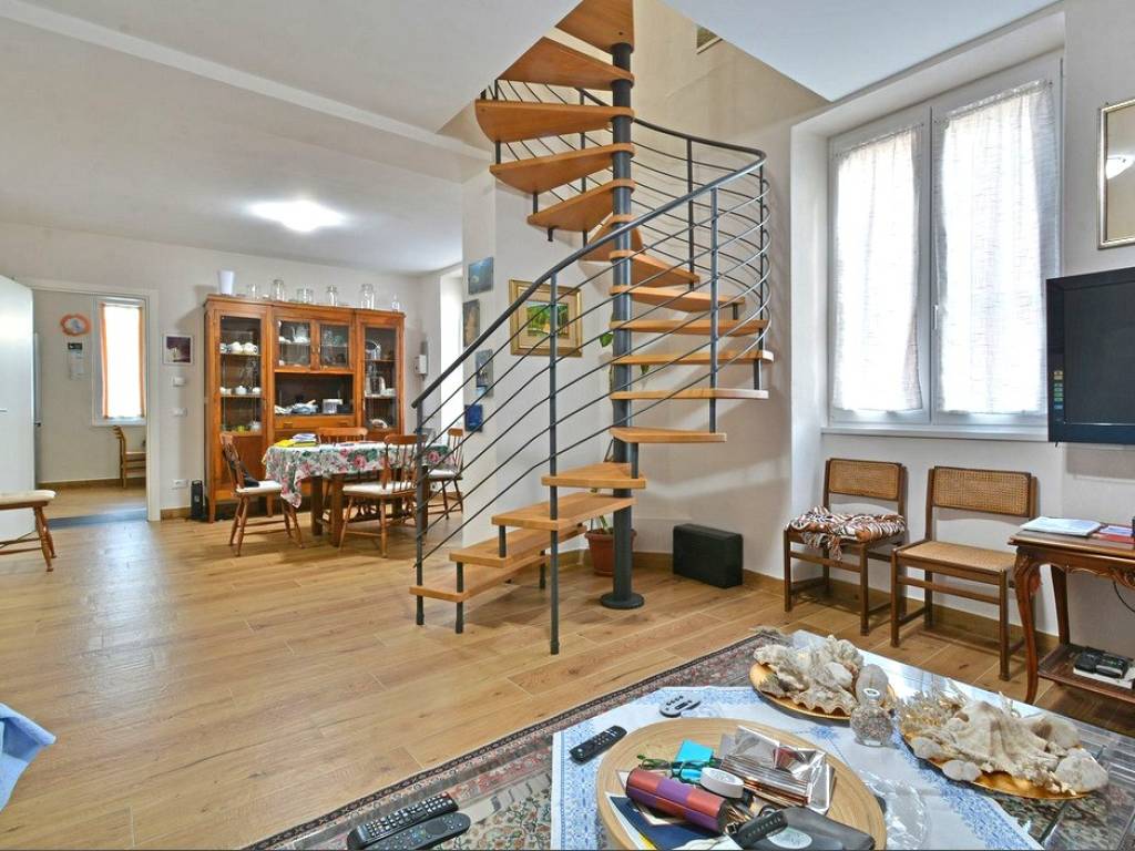 Appartamento a Albenga in Viale Pontelungo - Foto 3