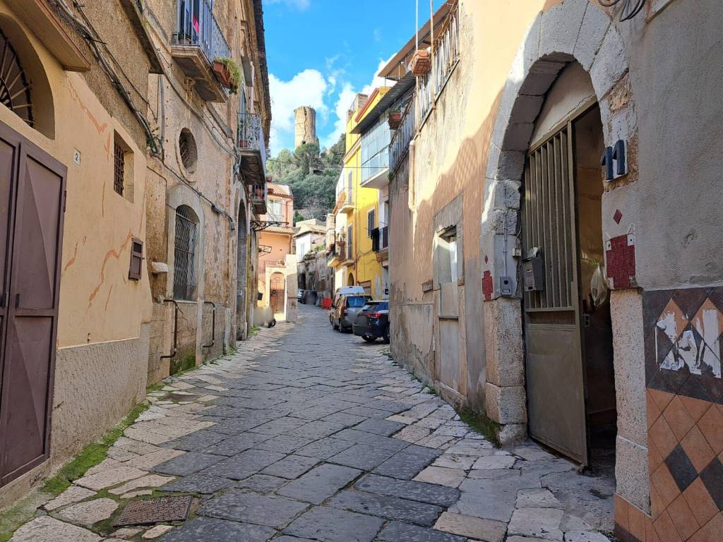 Appartamento a Maddaloni in Via Sant'Antonio Abate - Foto 2