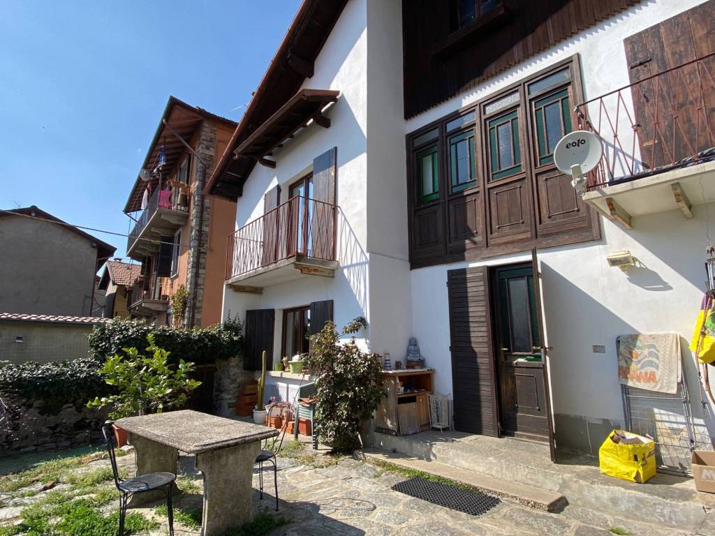 Casa indipendente a Miazzina in Via Freschetto, 4 - Foto 2
