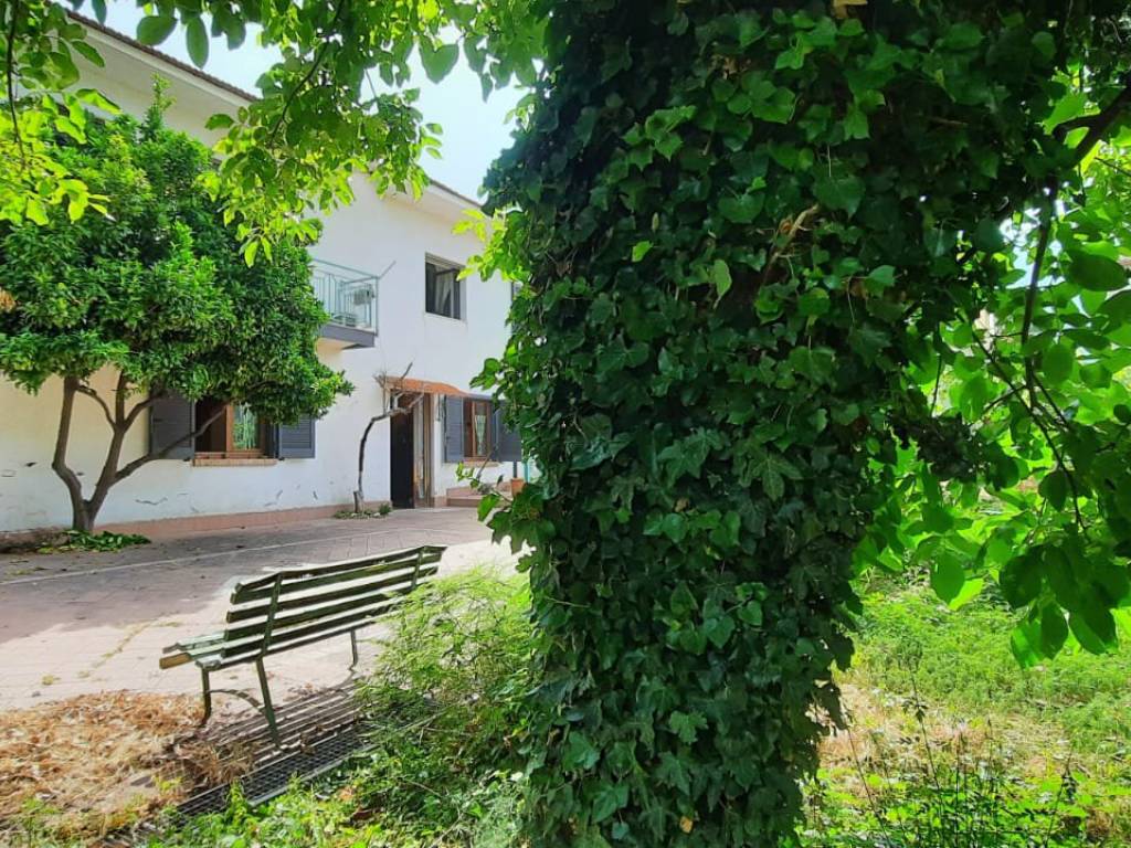 Casa indipendente a Frasso telesino in Via Castagnola - Foto 2