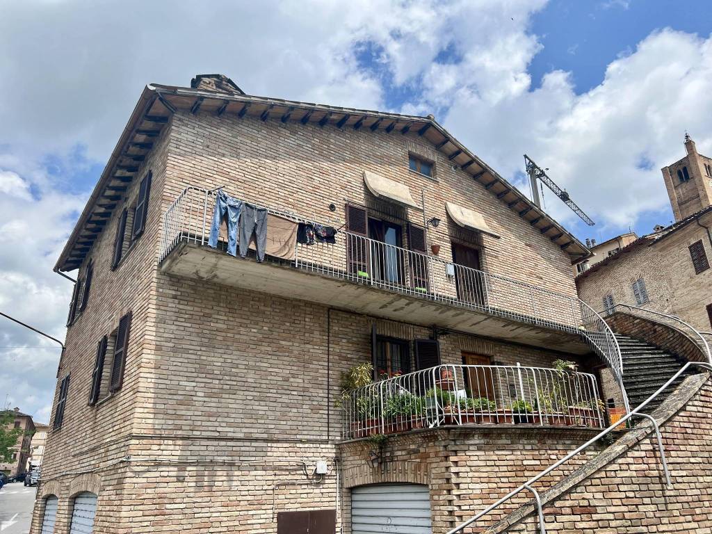Appartamento a Sarnano in Via Bruno Buozzi - Foto 3