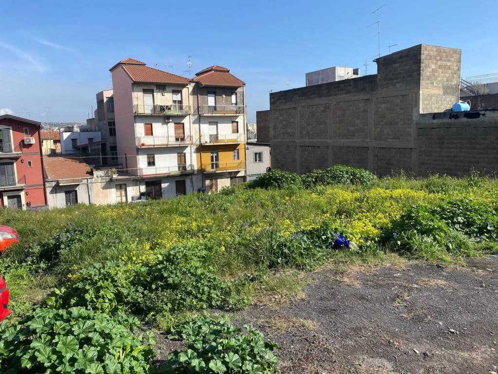 Terreno a Catania in Via della Zappetta - Foto 2