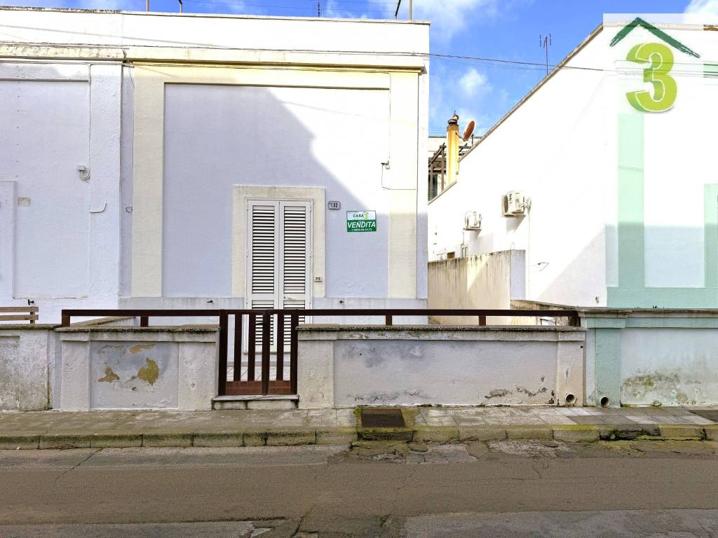 Casa indipendente a Specchia in Via Roma, 132 - Foto 2