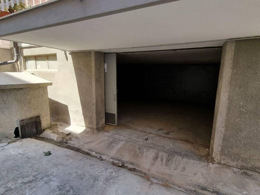Box / garage a Spotorno in Via Foce - Foto 4