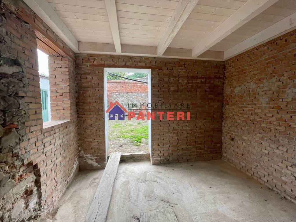 Casa indipendente a Pescia in Via Francesca Vecchia, 16 - Foto 4