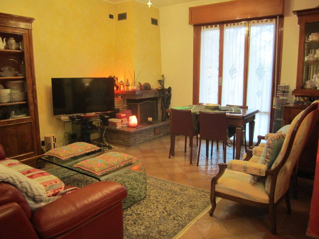 Villa a Pesaro in Via Raul Achilli - Foto 2