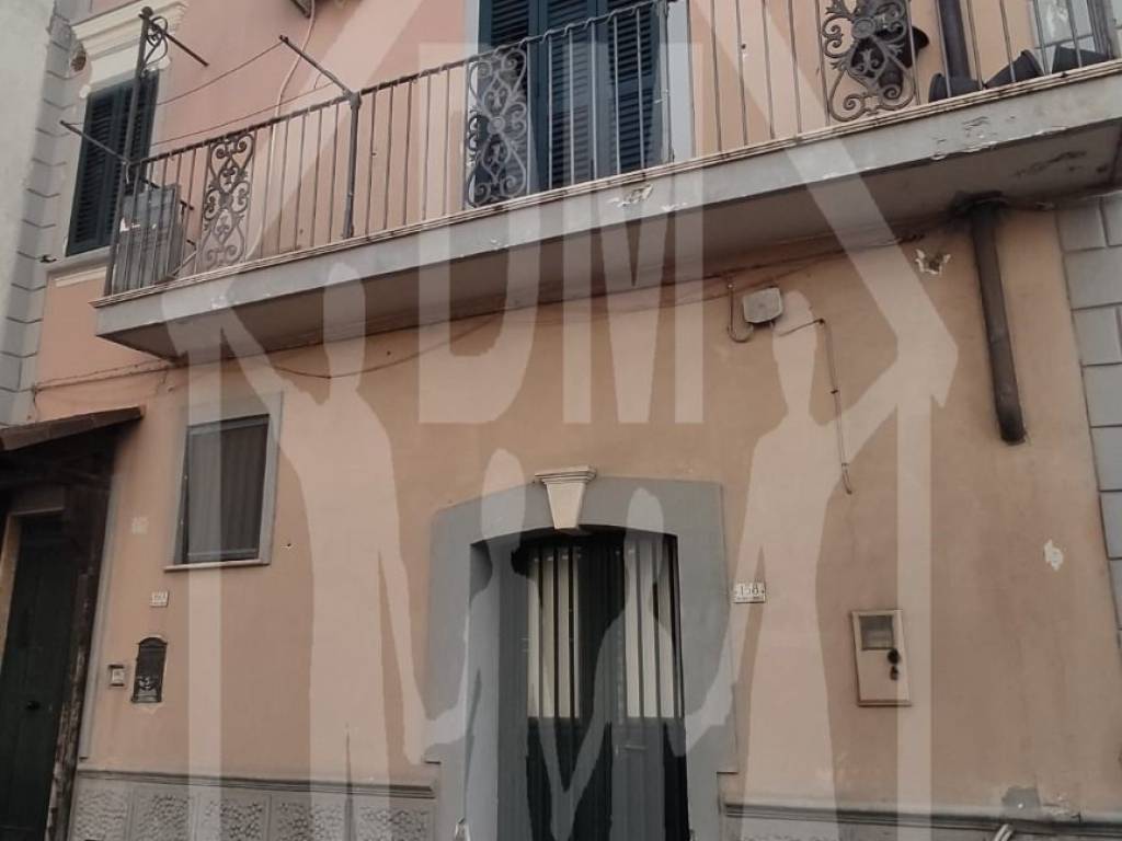 Villa a Mondragone in Via Duca degli Abruzzi - Foto 2