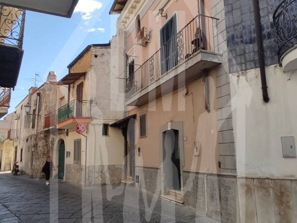 Villa a Mondragone in Via Duca degli Abruzzi - Foto 4