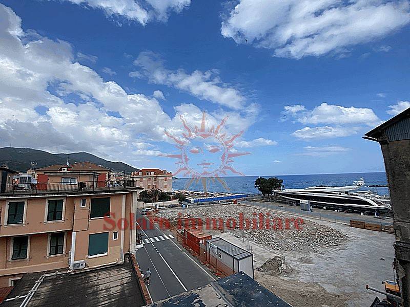 Appartamento a Varazze in Piazza 24 Maggio - Foto 2
