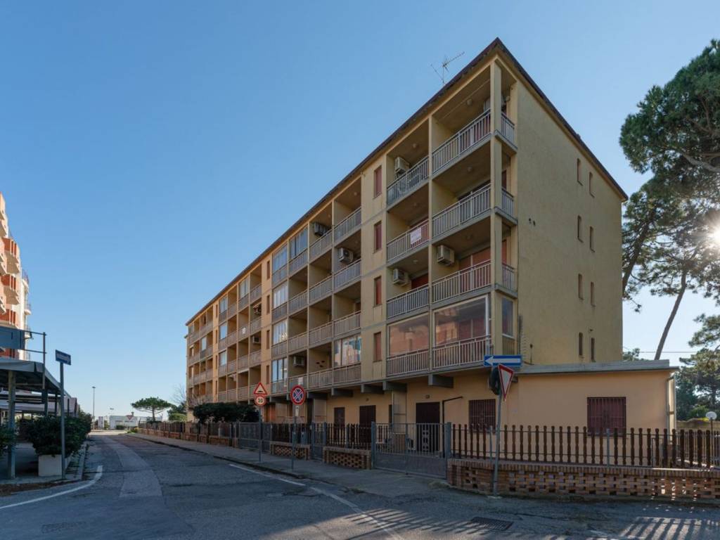 Appartamento a Comacchio in Viale dei Lecci, 81 - Foto 3
