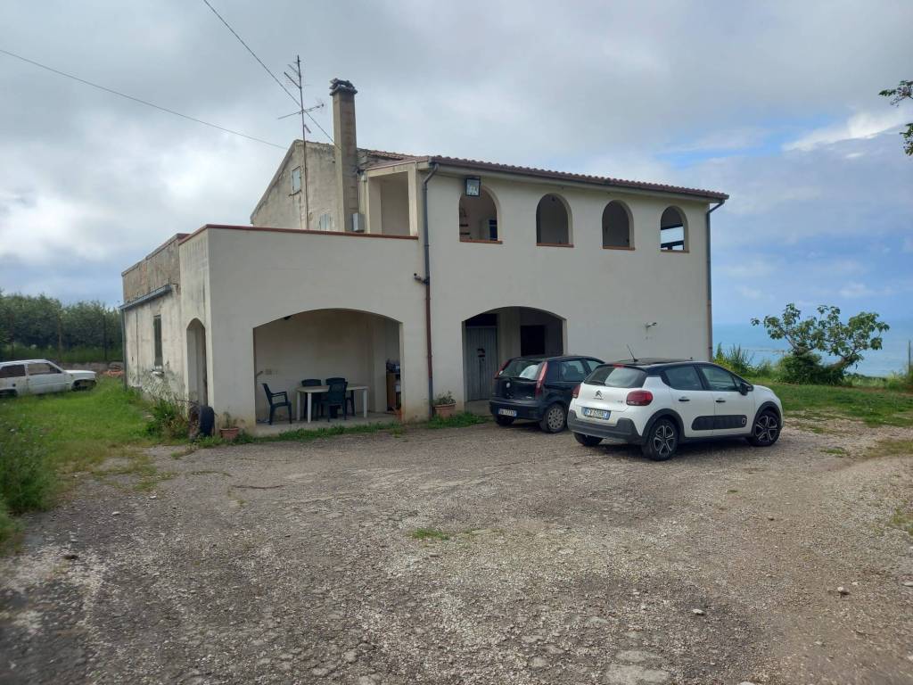Rustico / casale a Termoli in Contrada Valle San Giovanni - Foto 2