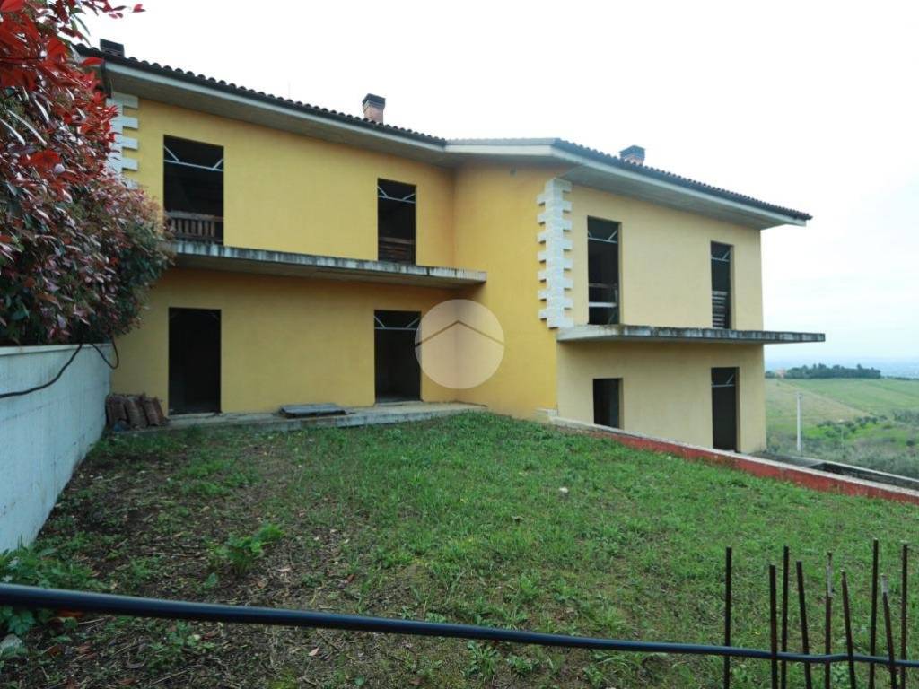 Villetta a schiera a Casalincontrada in Via Coppelli - Foto 3