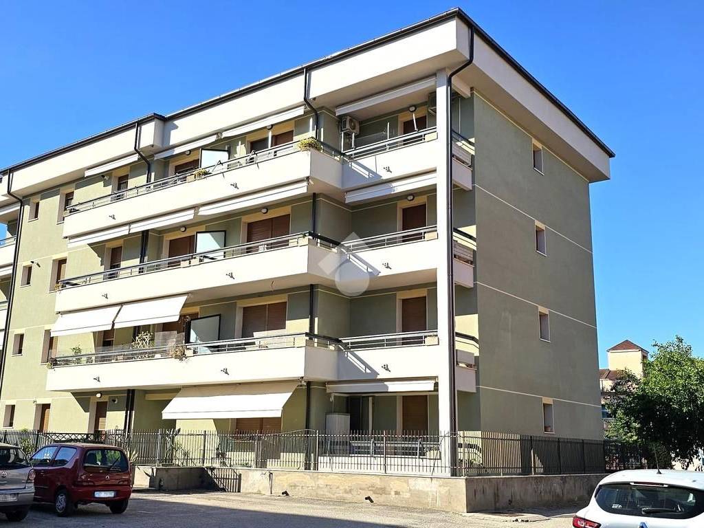 Box / garage a Perugia in Via Grieco, 48 - Foto 2
