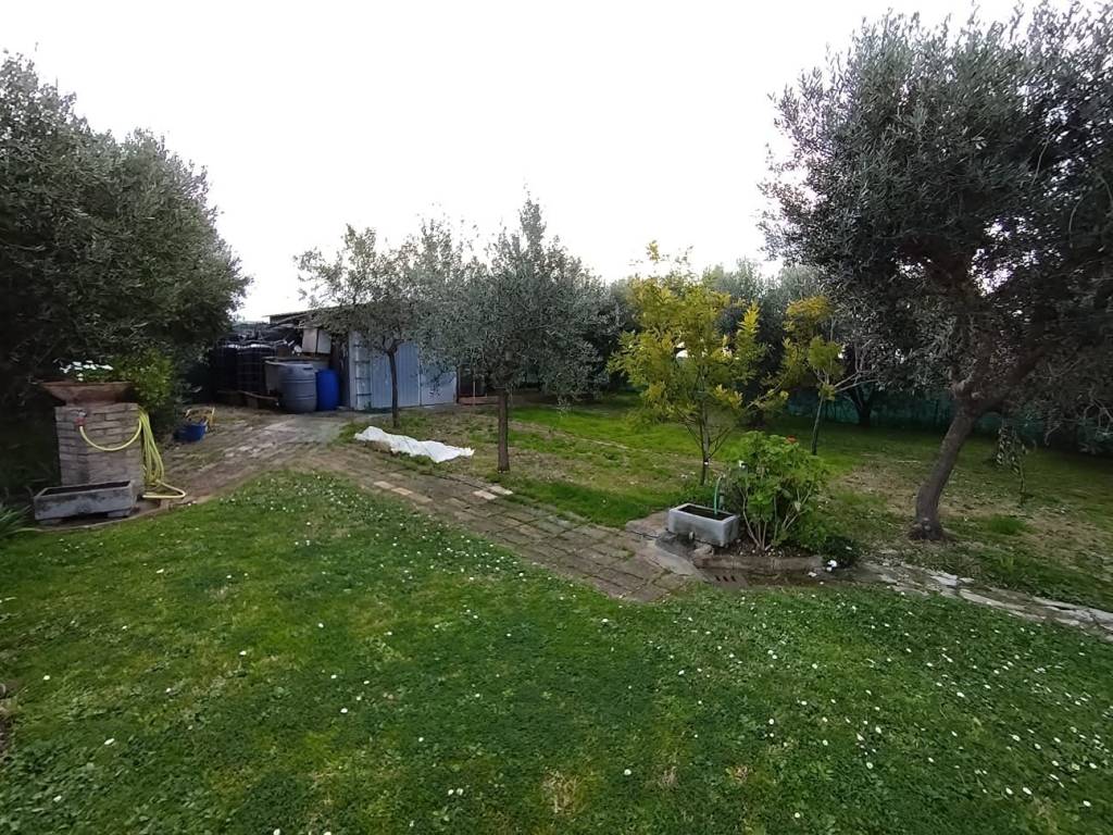 Villa a San costanzo in Strada Vincareto - Foto 2