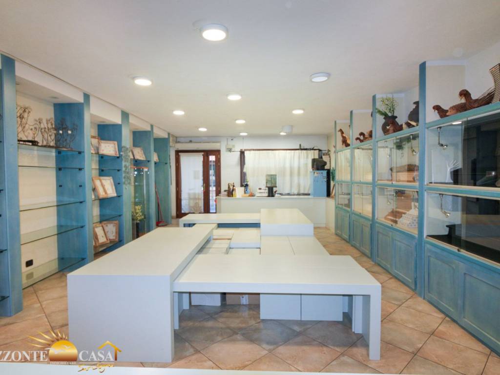 Palazzo / stabile a Siniscola in Via Nazario Sauro - Foto 2