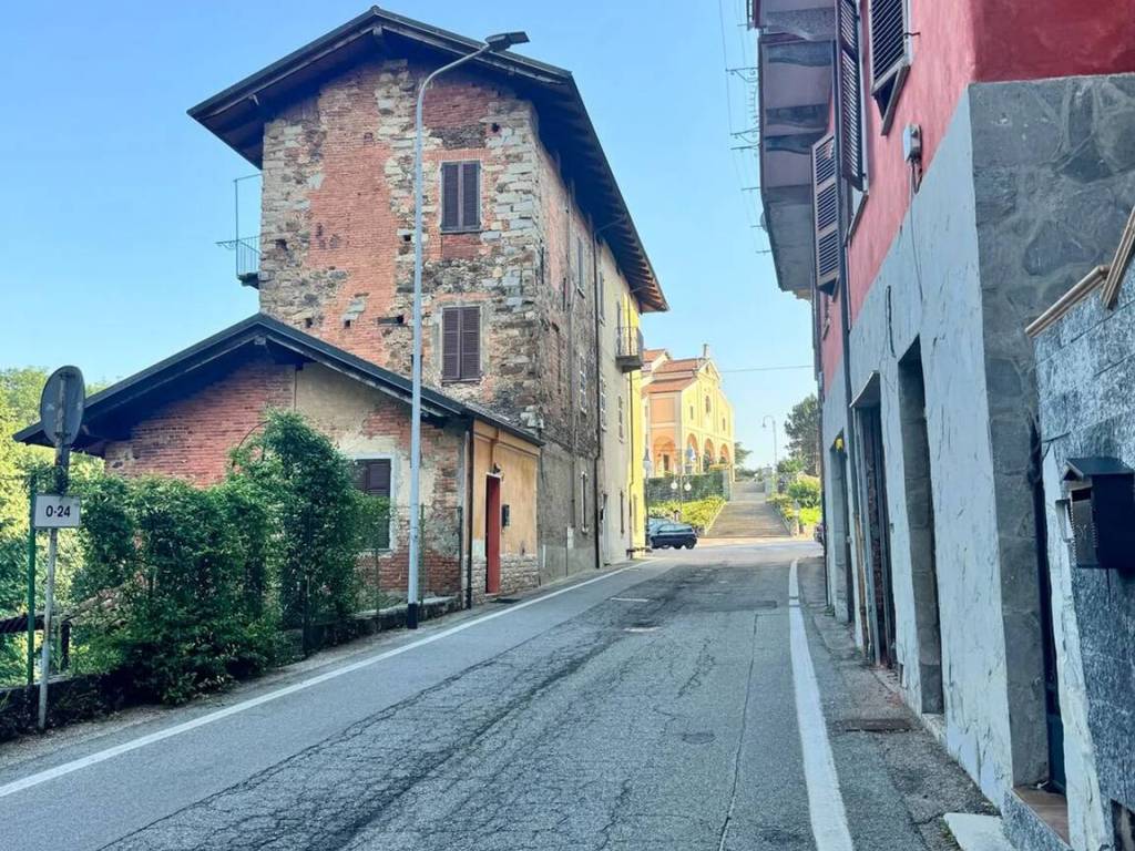 Villa a Valle san nicolao in Frazione Ferruccio Via Chiesa, 12 - Foto 3