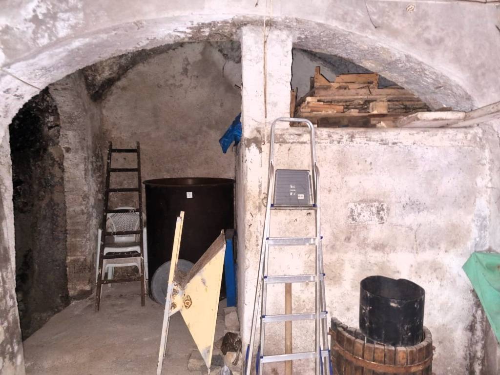 Box / garage a Caprarola in Via Nino Bixio - Foto 4