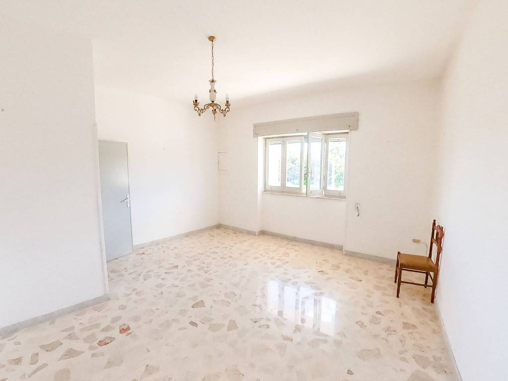 Appartamento a Castro in Via Vittorio Veneto, 109 - Foto 4