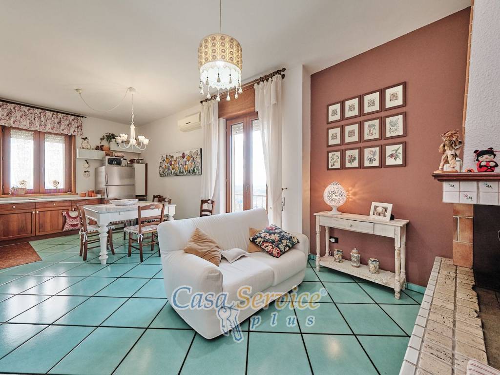 Appartamento a Casarano in Via Solferino - Foto 2