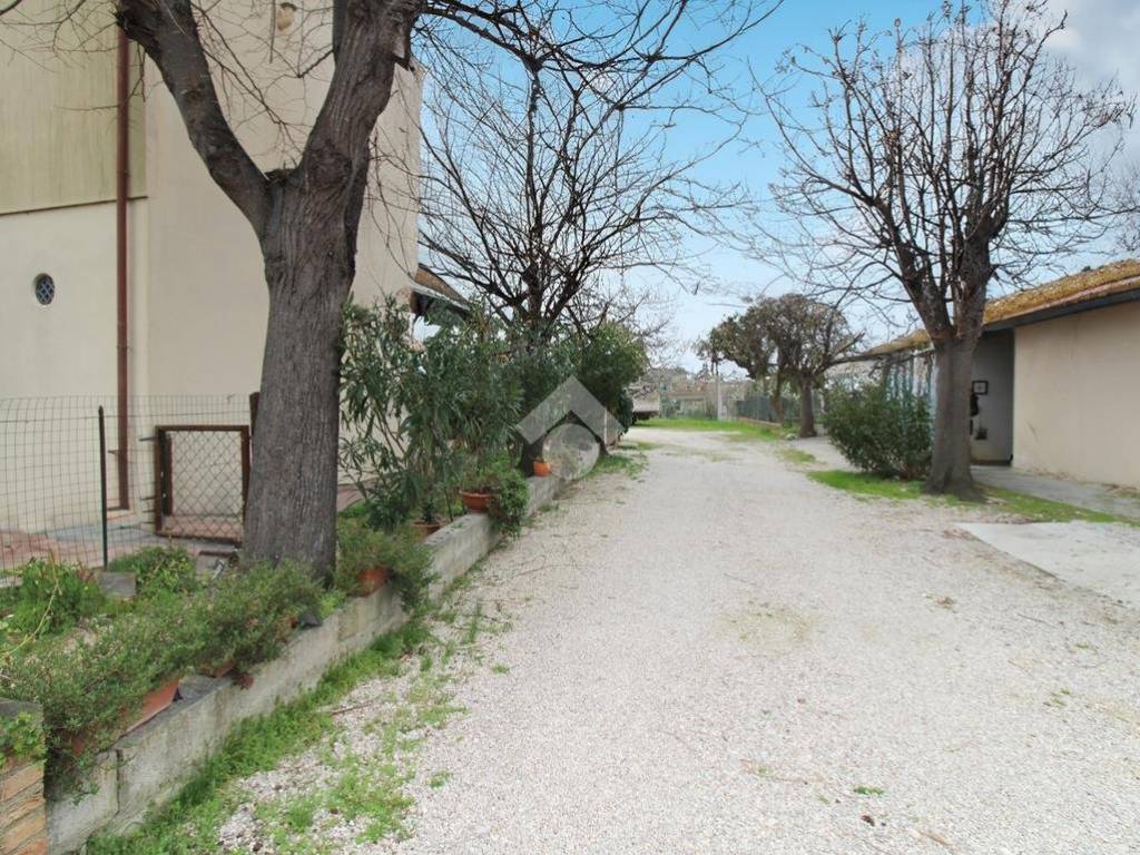 Appartamento a Roseto degli abruzzi in Via molino san antimo, 39 - Foto 2