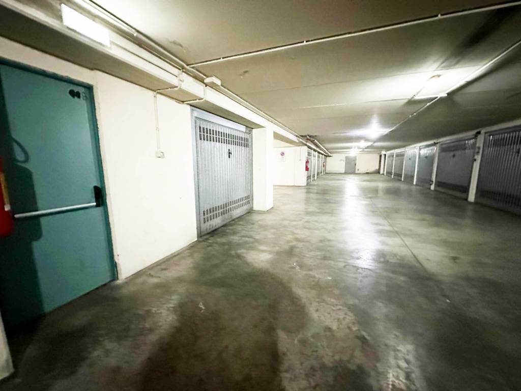 Box / garage a Castelfranco emilia in Piazza Aldo Moro - Foto 4