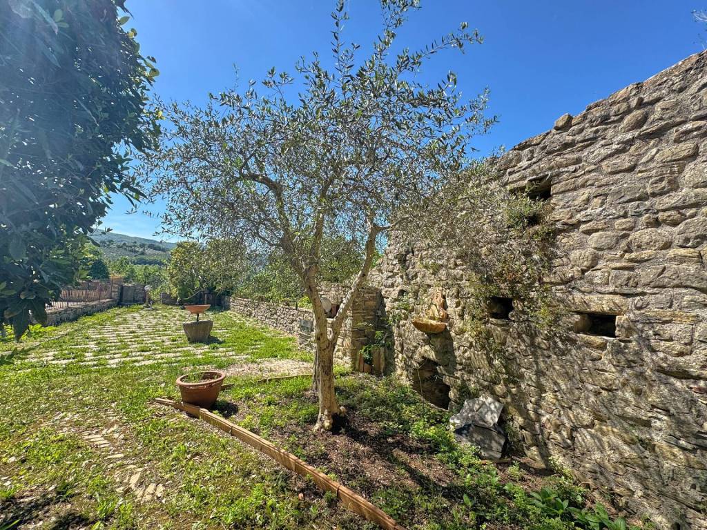 Casa indipendente a Bevagna in VIA DEL TURRIONE, 10 - Foto 5